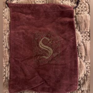 📖 Storybook Cosmetics Burgundy Velvet Drawstring Bag